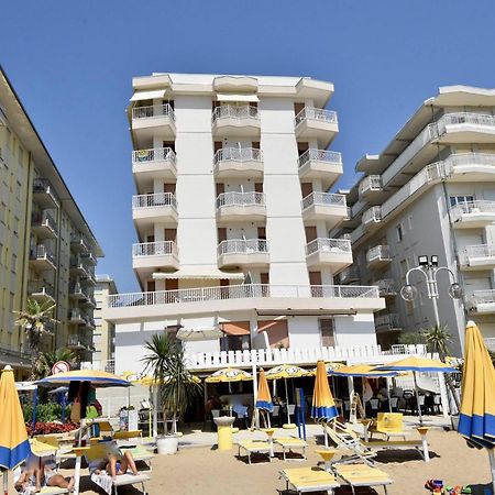 Condominio Union -Walterigato Apartments- Solo Per Famiglie- Lido di Jesolo Exteriör bild