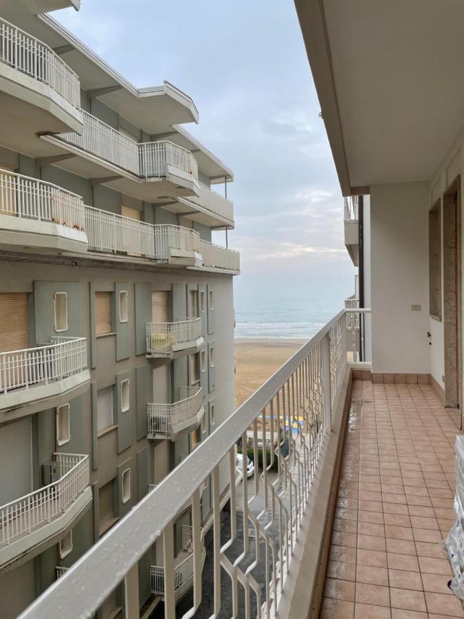 Condominio Union -Walterigato Apartments- Solo Per Famiglie- Lido di Jesolo Exteriör bild